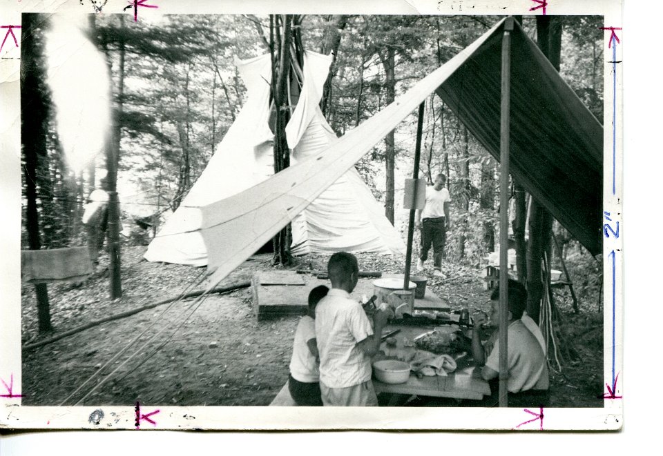 Camp Adahi - Teepee, cook shelter